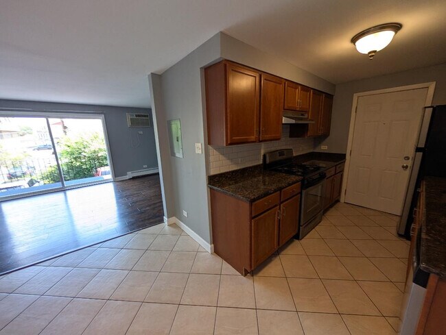 Building Photo - 7829 Rutherford Ave