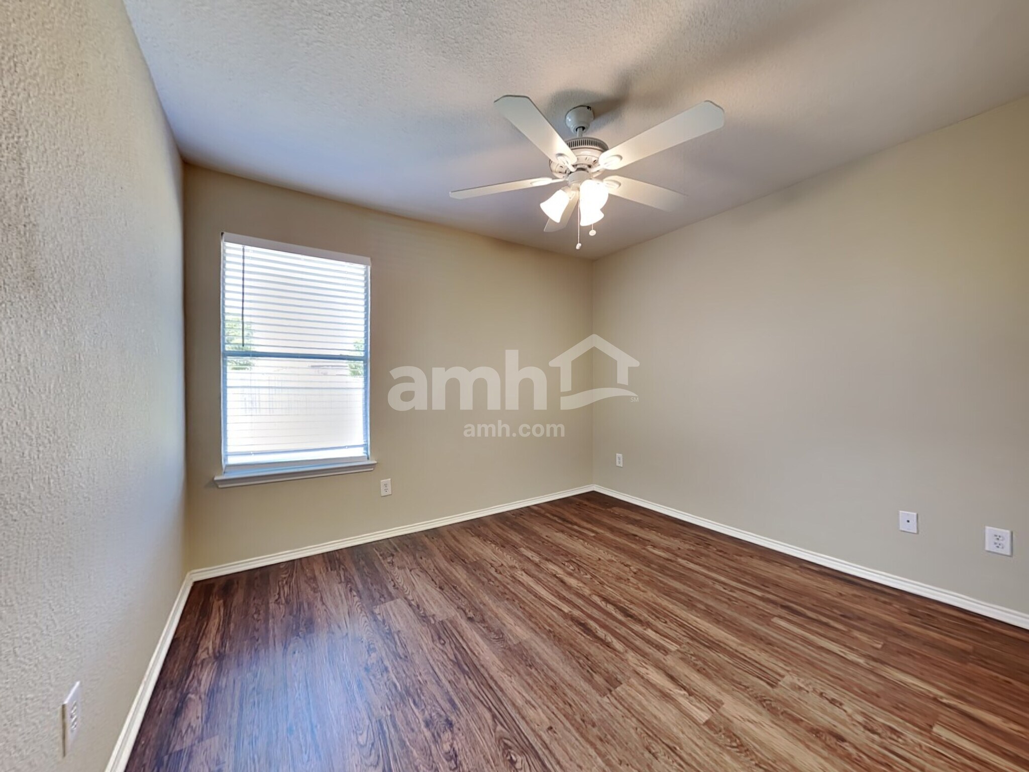 Building Photo - 14149 Filly St