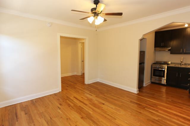 Building Photo - 617 W Patterson Ave