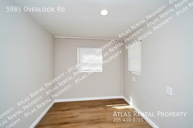 Building Photo - 5985 Overlook Rd