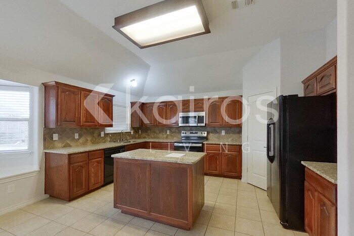 Building Photo - 2421 NW 158th St