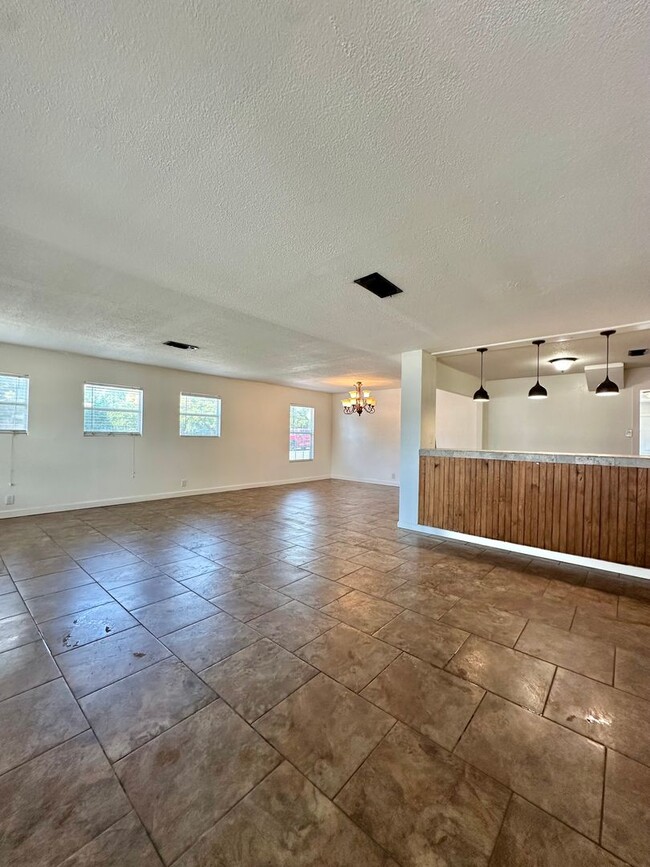 Building Photo - COMING SOON - Large 4 Bedroom Santa Rita H...