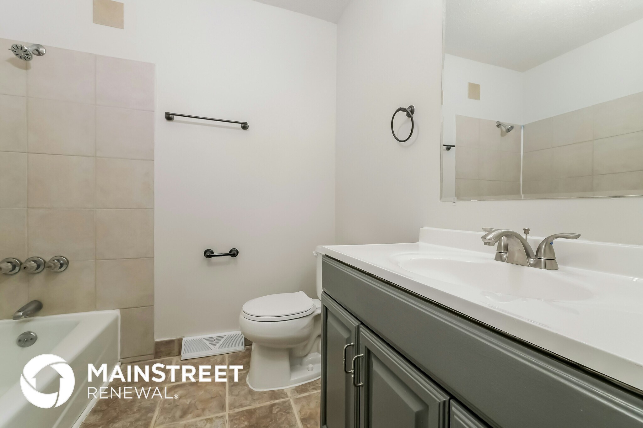 Building Photo - 1009 SE Alice St