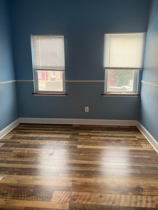 Front bedroom - 870 Carroll St