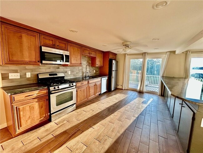 Building Photo - 32 Seaspray Way