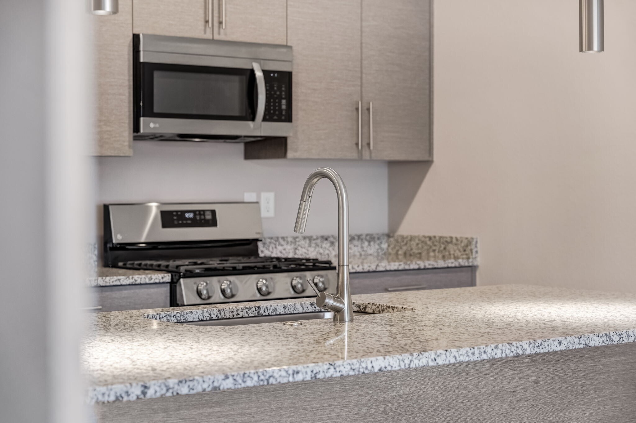 Building Photo - 6388 Nelson Ct