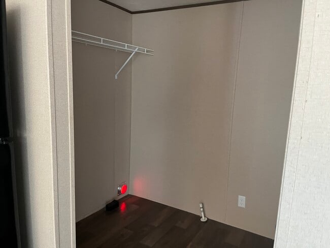 Building Photo - 211 Brookstone Vista Ln