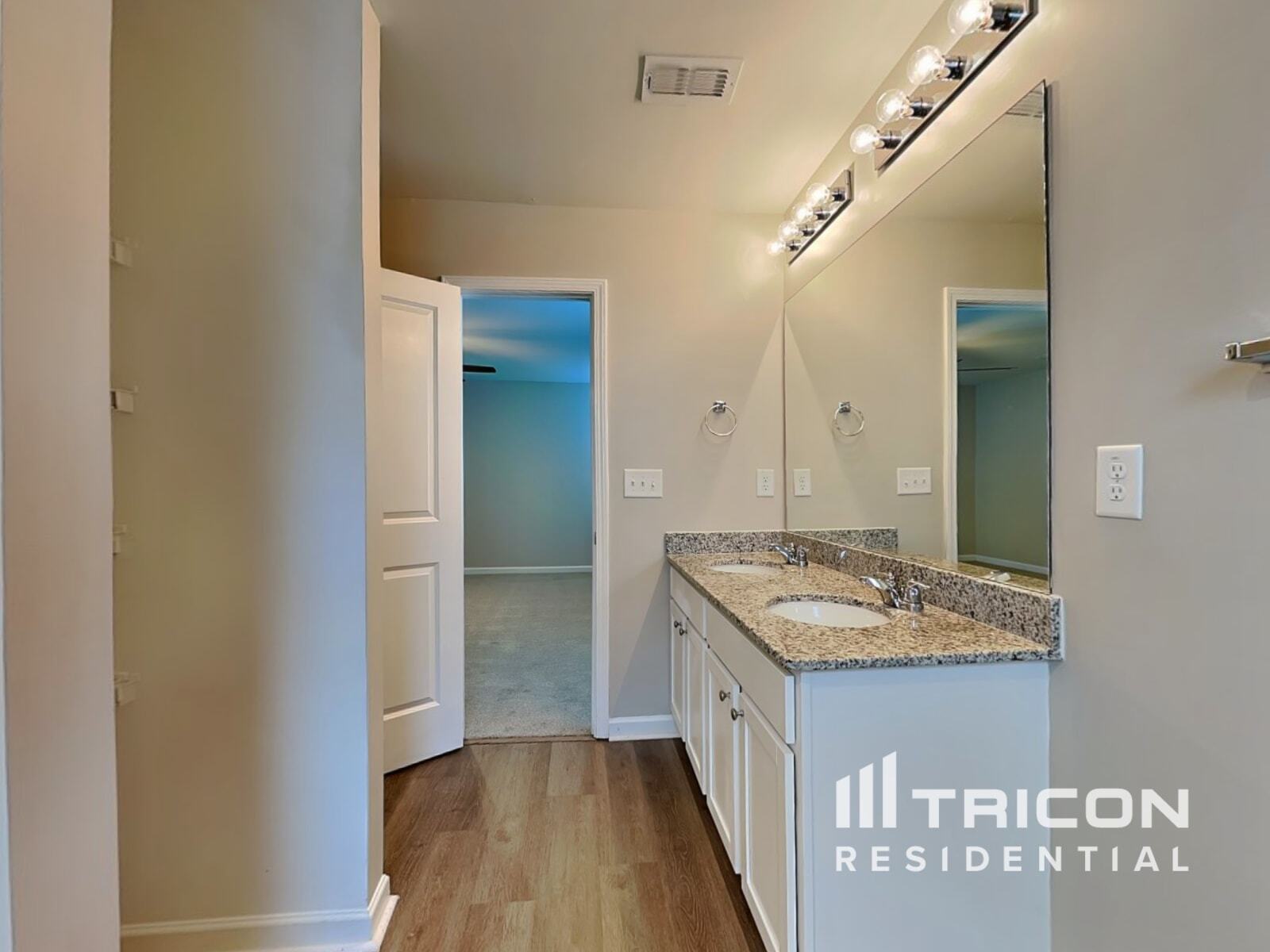Building Photo - 357 Indian River Dr
