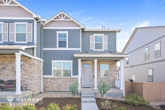Building Photo - 13441 Oneida Ln