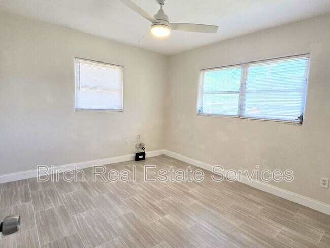 Building Photo - 1406 Lemon St