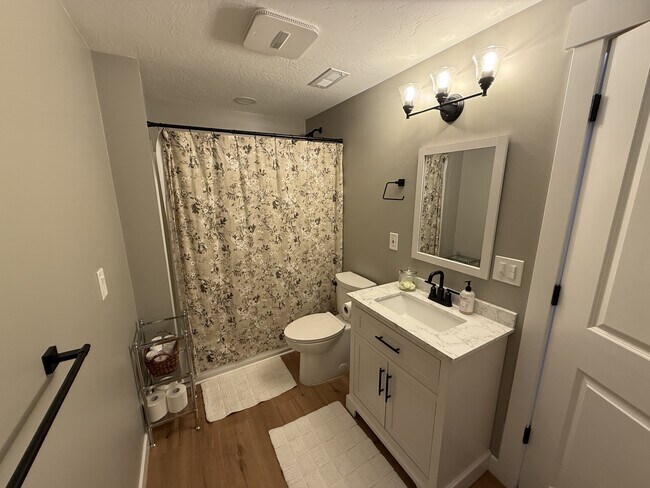 Building Photo - 9277 N Scenic Mountain Dr