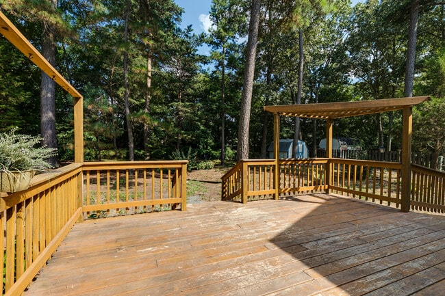 Building Photo - Beautiful Midlothian Rental in Prime Location! ***Available Early-Mid February***