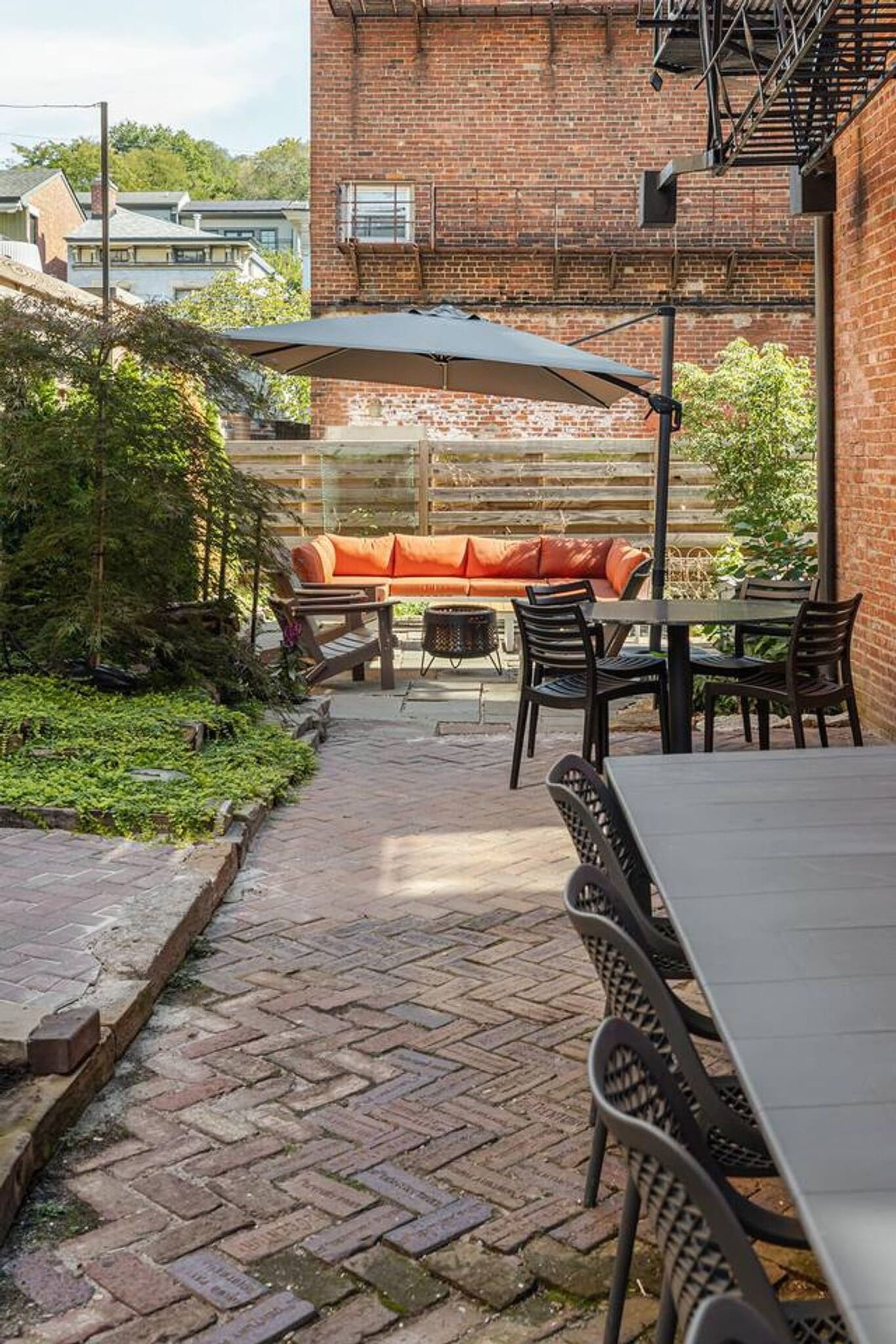 Building Photo - 1326 Broadway-SI ID1324946P