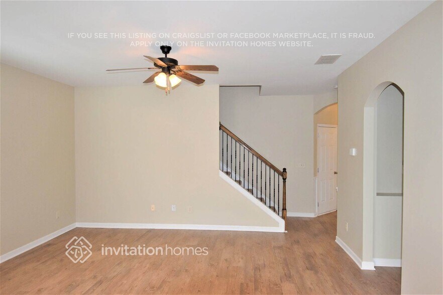 Building Photo - 302 Rippling Dr