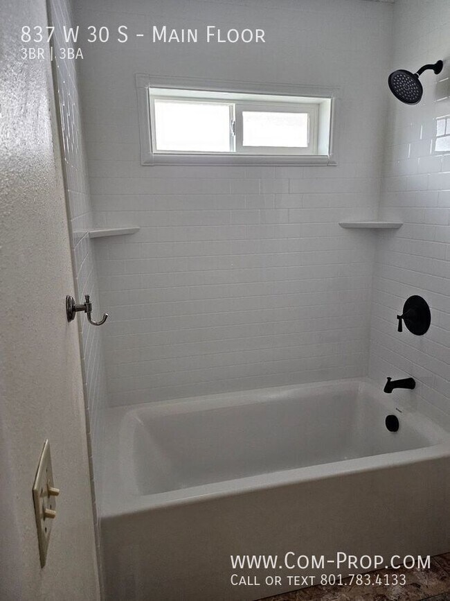 Building Photo - 837 W 30 S St