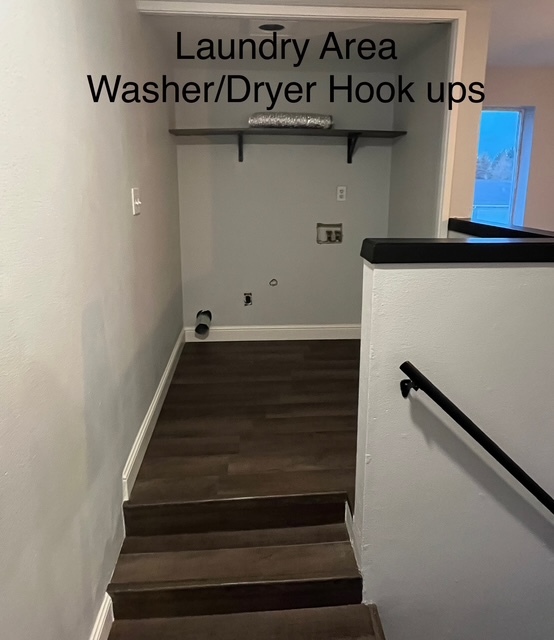 Laundry Area (Washer/Dryer Hookups) - 3608 White Oak Ct NE