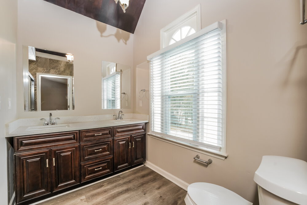 Building Photo - 3280 Pond Ridge Trail