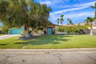 Building Photo - Stylish Fully Furnished Home in Palm Springs - Annual Lease