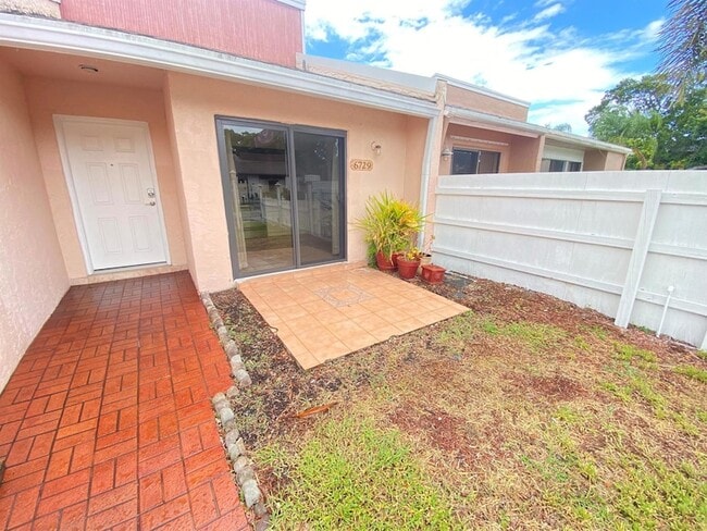 Building Photo - 6729 NW 29th Way