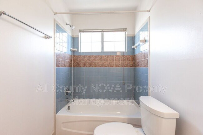 Building Photo - 14069 Vista Dr