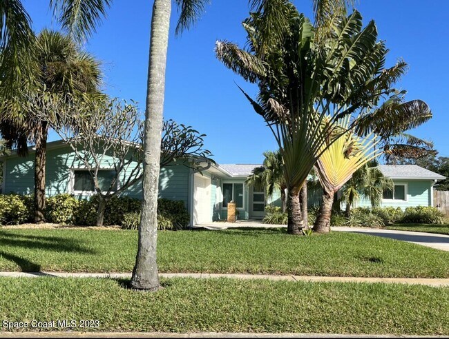 Primary Photo - 571 Kale St