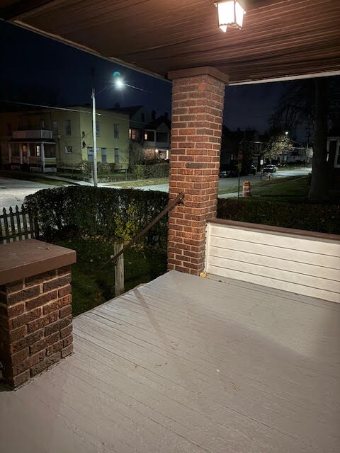 Building Photo - 684 E 160th St