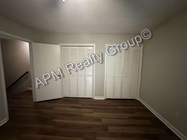 Building Photo - Cherry Hall Townhomes