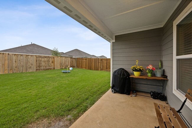 Building Photo - 1417 Sunkiss Dr