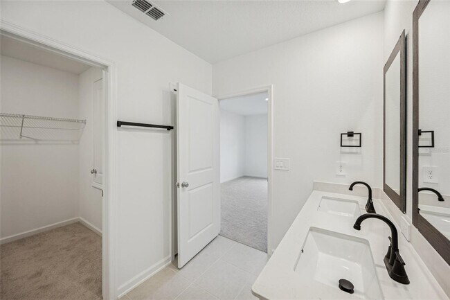 Building Photo - 4718 Golden Knight Blvd