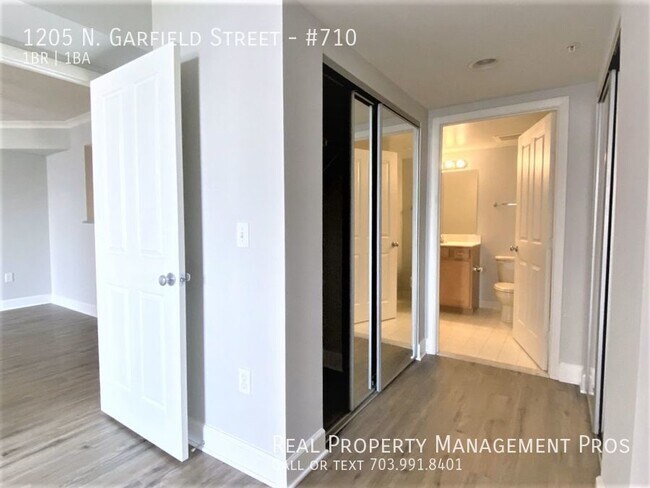Building Photo - Beautiful Condo at Popular Station Square,...