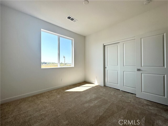 Building Photo - 322 Tank