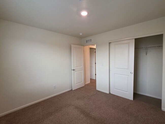 Building Photo - MASSIVE 5 Bedroom Home In Bennett!