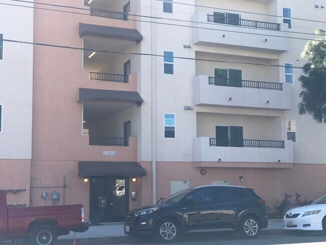 Front 1 - 21514 Saticoy St