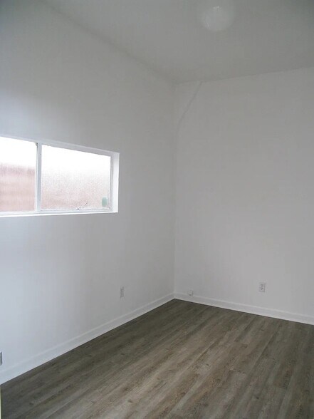 Building Photo - 1646 Preuss Rd