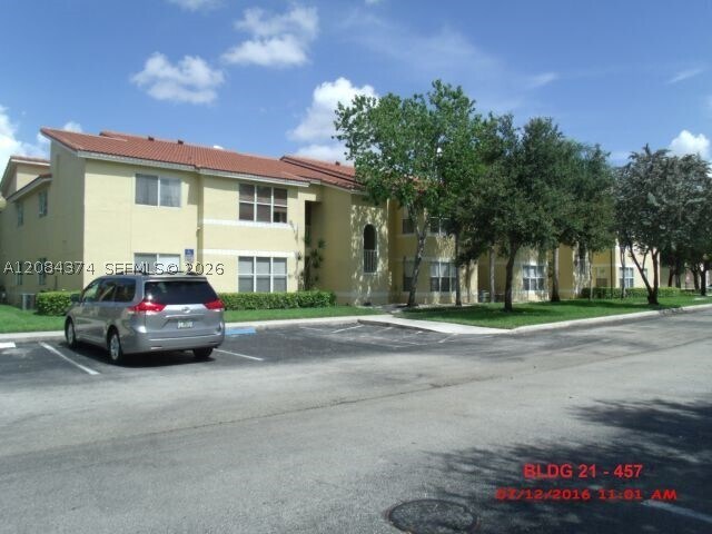 Building Photo - 12730 Vista Isles Dr