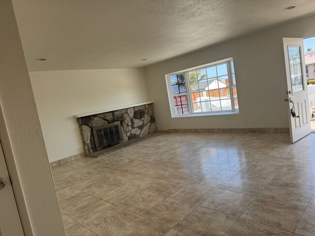 Building Photo - Home for rent-Otay Mesa West