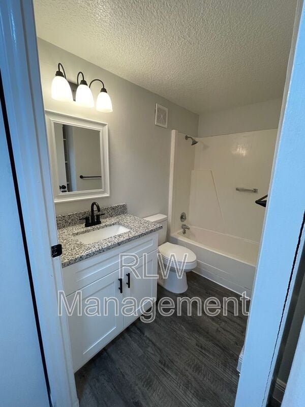 Building Photo - 611 Mt Homer Rd