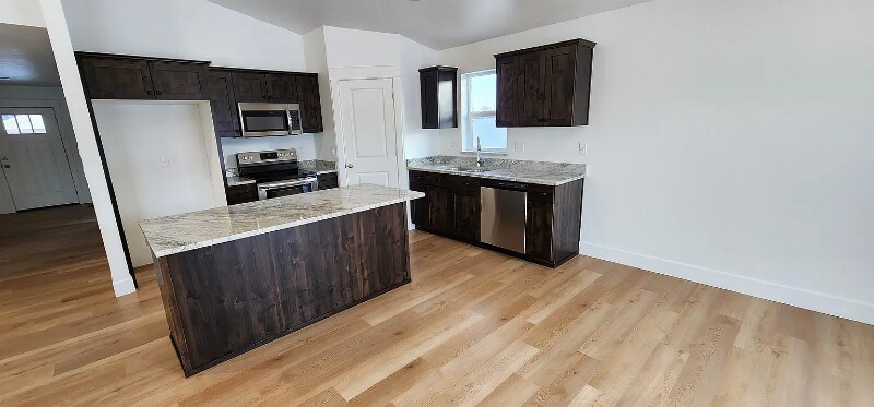 Building Photo - 4940 Masterson Cir