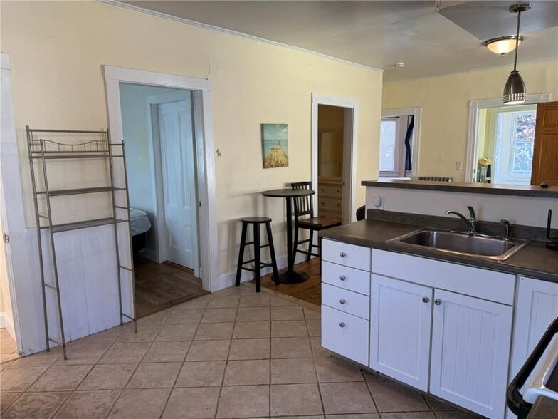 Building Photo - 9 Ann St