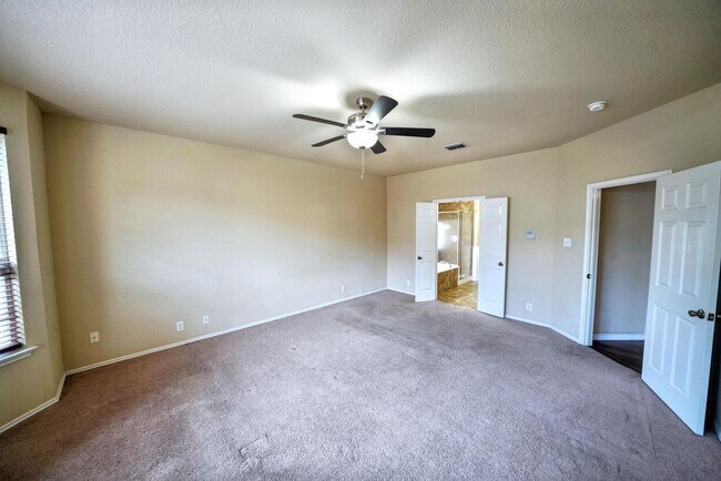 Building Photo - Gorgeous 5-Bedroom, 3.5-Bathroom Home Near...