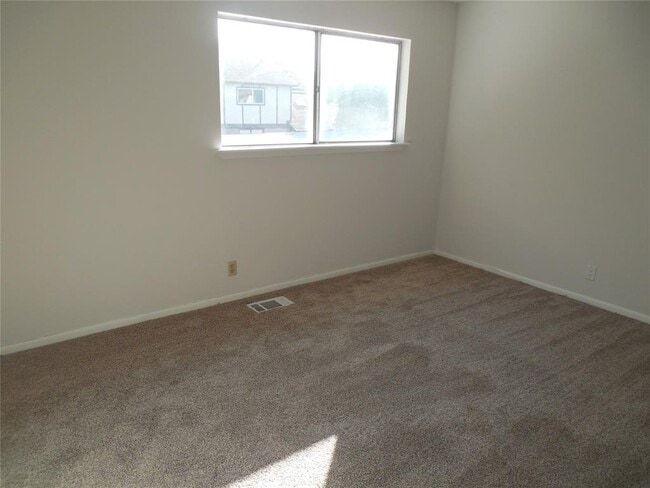 Building Photo - 3501 Greystone Dr