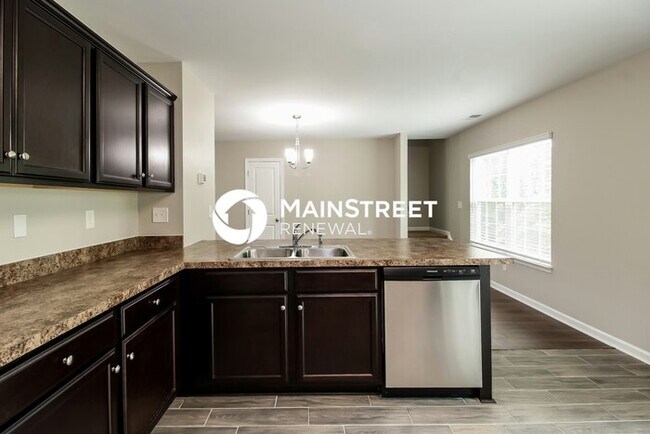 Building Photo - 3 Bedroom Pet-Friendly Home in Winston-Sal...