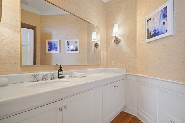 Building Photo - 556 Riversville Rd