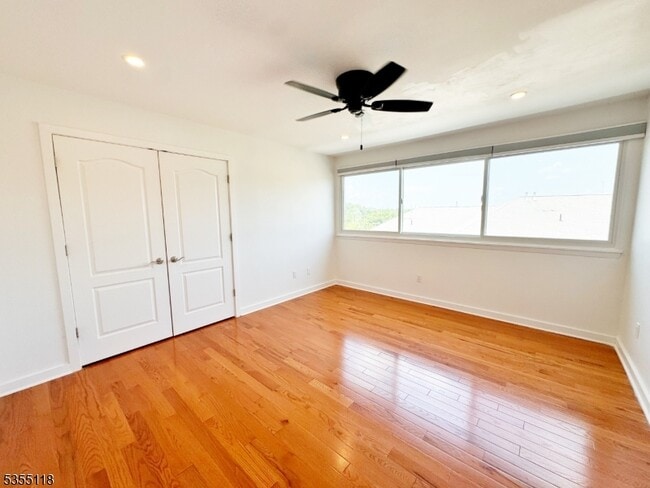 Building Photo - 466 Pompton Ave
