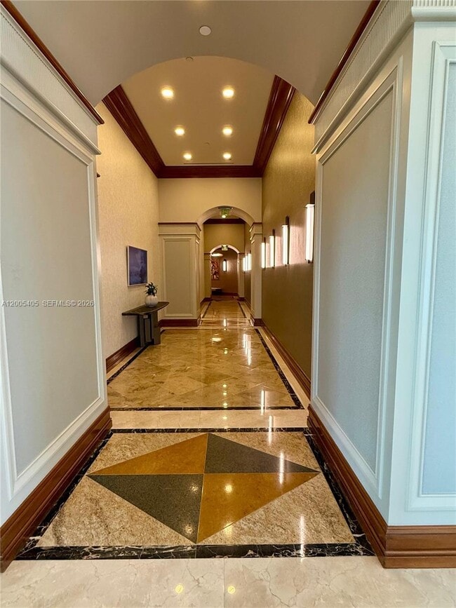 Building Photo - 16500 Collins Ave