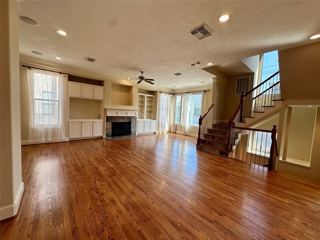 Building Photo - 1205 Birdsall St