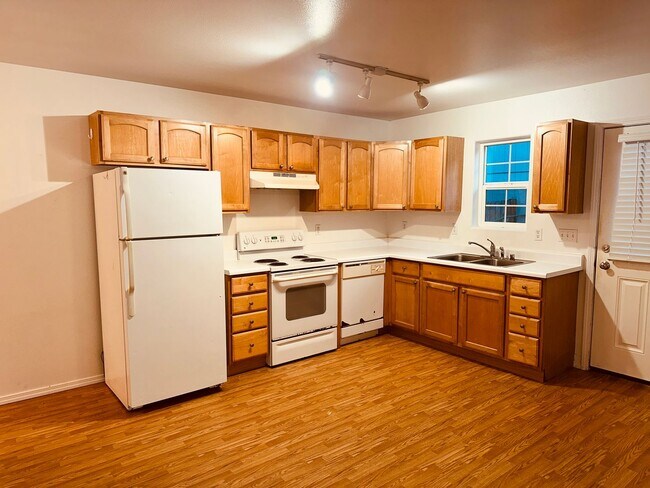 Building Photo - 3301 N Tamar Rd