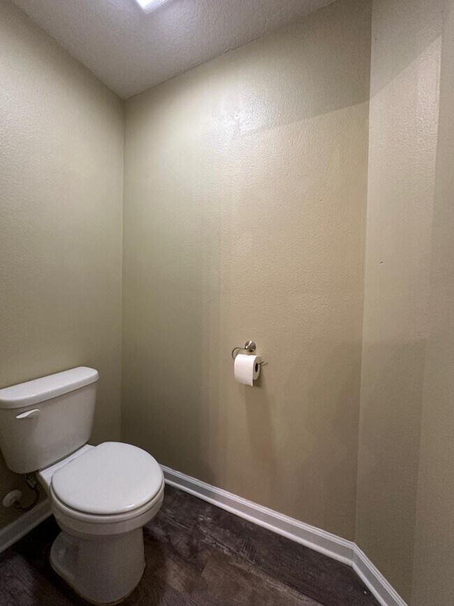 Building Photo - 3998 Whitetail Ln