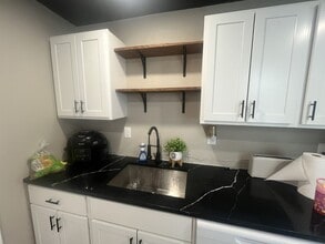 Building Photo - Rockland