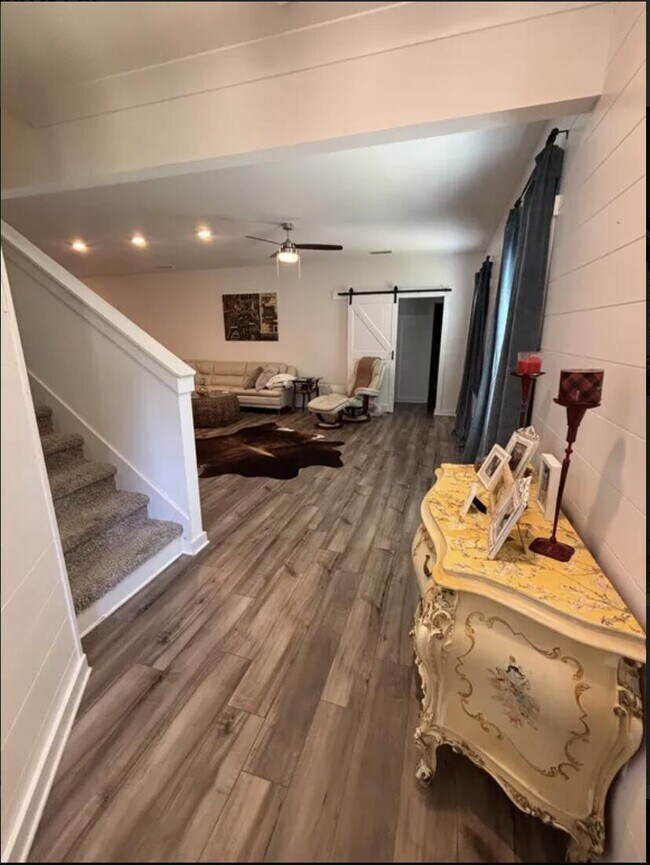 Building Photo - 58 Sandhill Ct